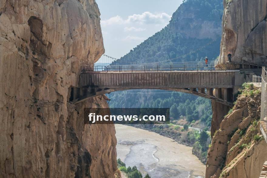英超密集赛程下的轮换思路，bwin数据团队给出体能分配参考